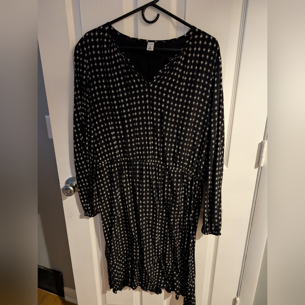 Old Navy Elegant Black and White Patterned Dress Sz XL